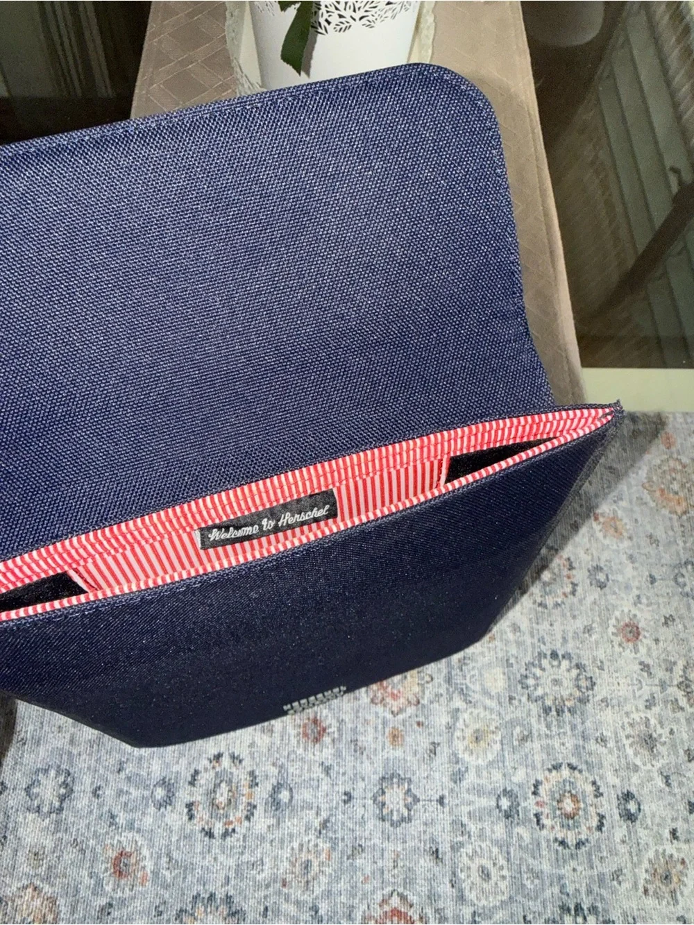 Herschel Supply Company new without